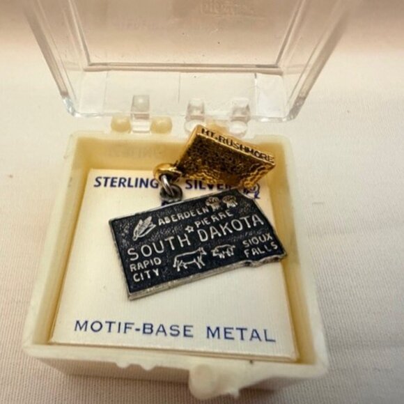 Vintage Sterling Silver South Dakota State Souvenir Charm - Picture 5 of 7